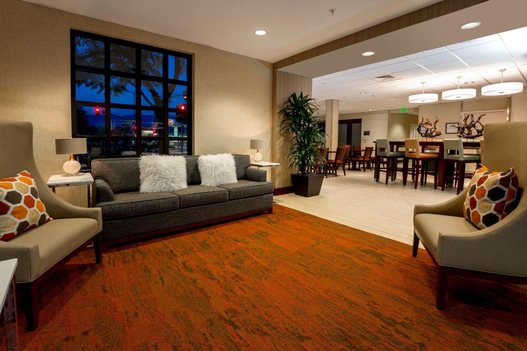 Hampton Inn Santa Barbara/Goleta Buitenkant foto