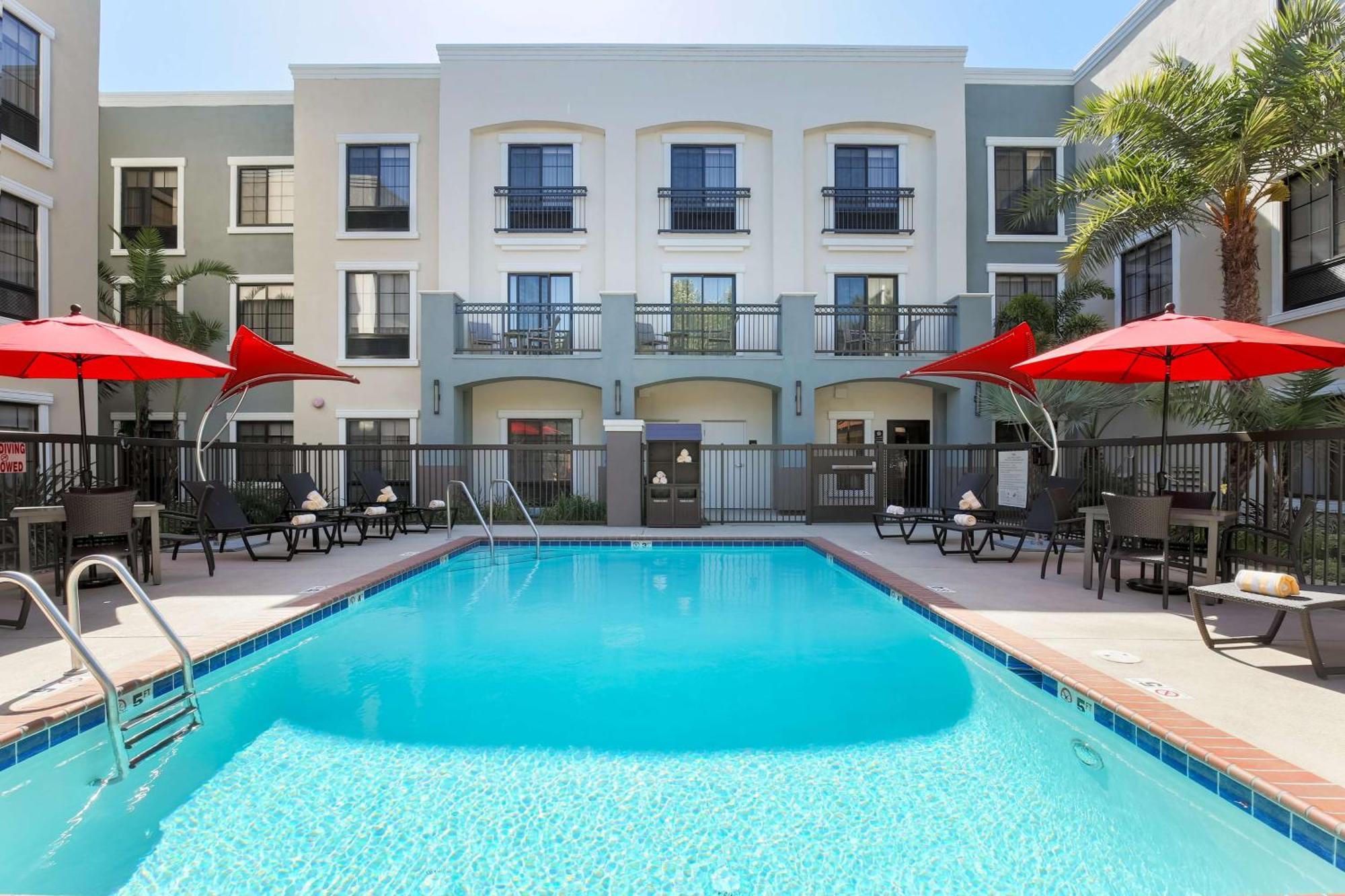 Hampton Inn Santa Barbara/Goleta Buitenkant foto