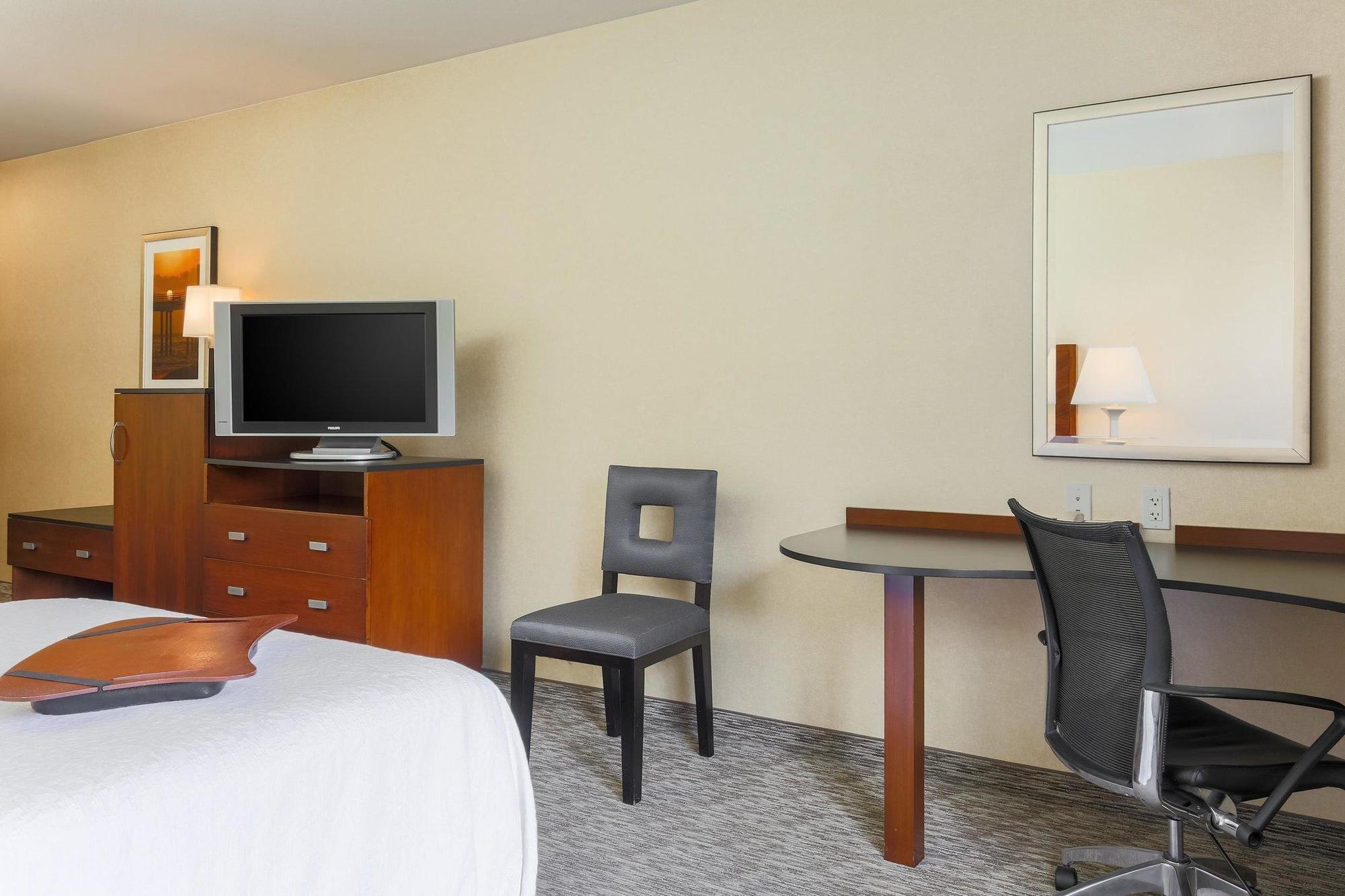 Hampton Inn Santa Barbara/Goleta Buitenkant foto